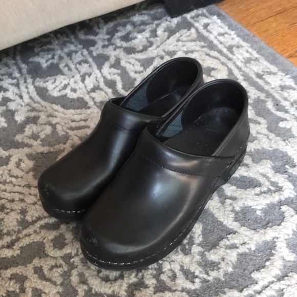 Classic black dansko - Picture 2 of 5
